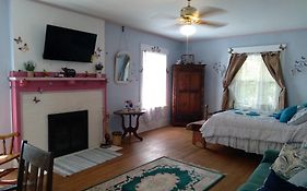 Bougainvillea Bed And Breakfast